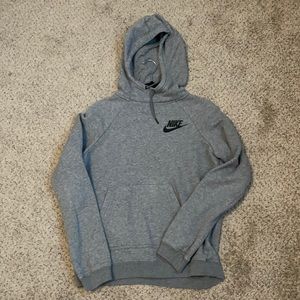 Nike sweater size small